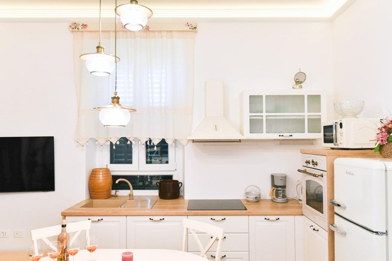 Apartment Carissima-Direct On Sea, Lovran-Opatija Luaran gambar