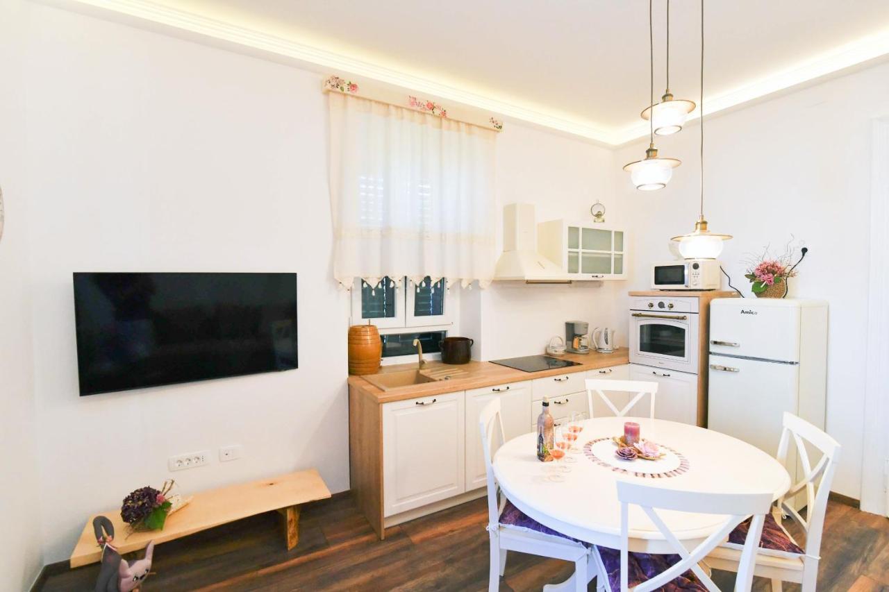 Apartment Carissima-Direct On Sea, Lovran-Opatija Luaran gambar
