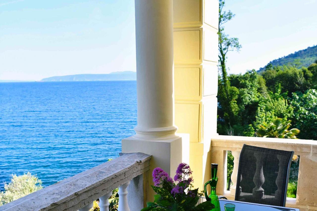 Apartment Carissima-Direct On Sea, Lovran-Opatija Luaran gambar